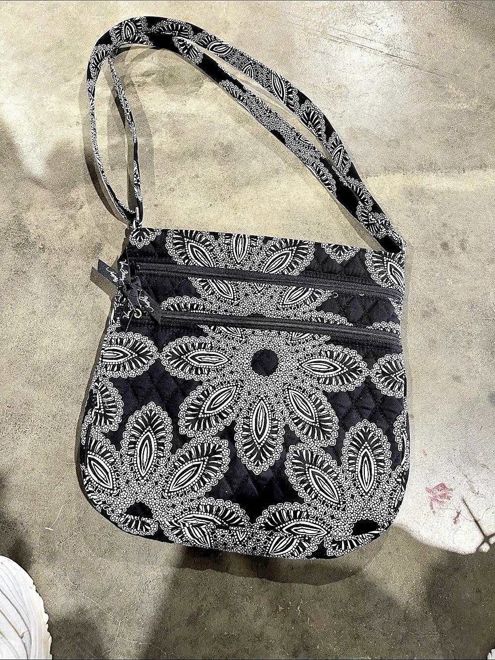 Vera Bradley Hipster Crossbody Bag Paisley in Black & White
